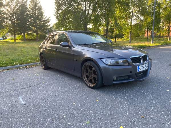 BMW 320 Mikkeli - valokuva 3