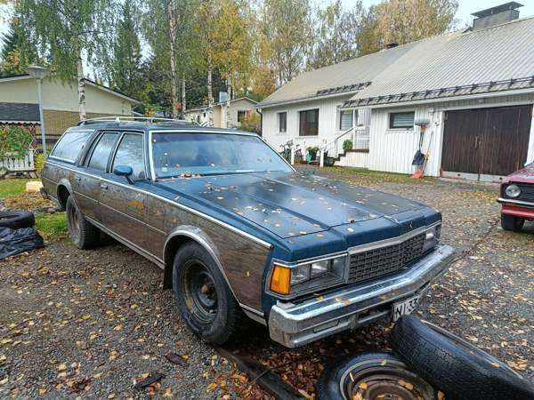 Chevrolet Caprice Рованиеми - изображение 1