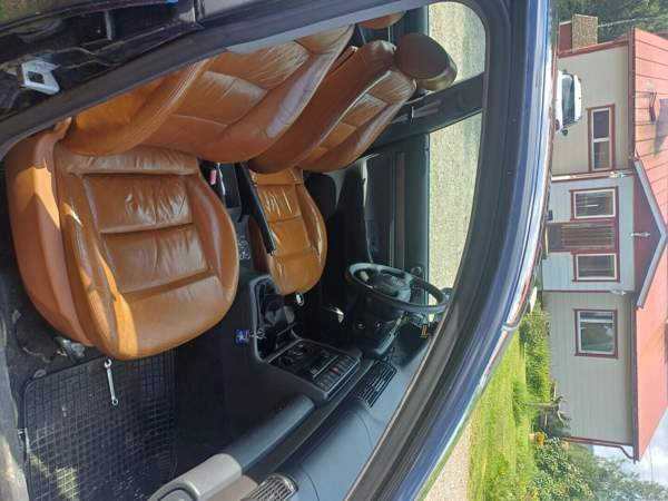 Audi A4 Punkalaidun - valokuva 2