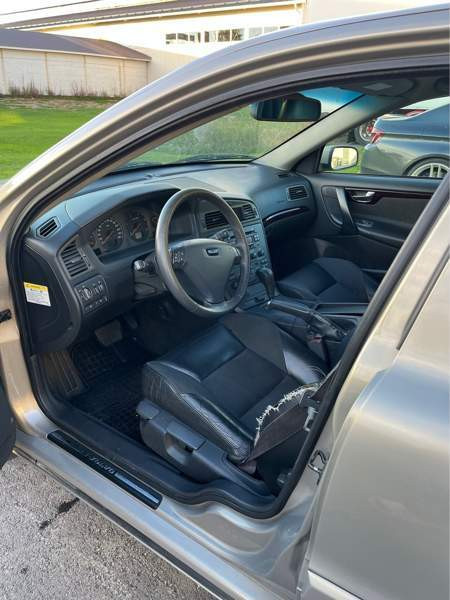 Volvo S60 Kannus - изображение 5