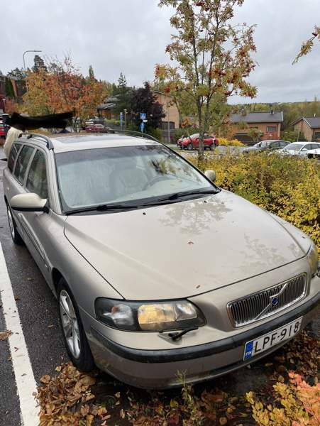 Volvo V70 Espoo – foto 1