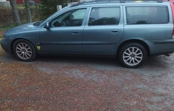 Volvo V70 Куусамо - изображение 7