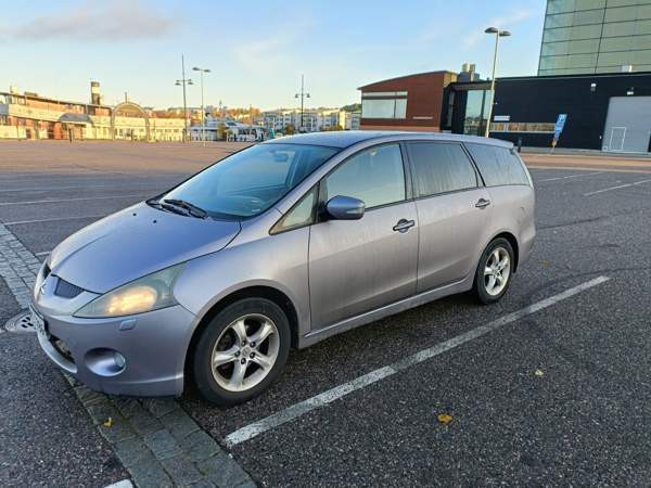 Mitsubishi Grandis Glebychevo – foto 1