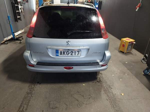 Peugeot 206 Эспоо - изображение 5