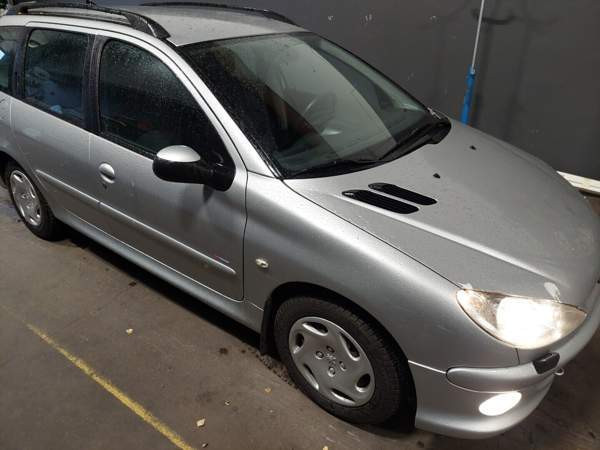 Peugeot 206 Эспоо - изображение 3