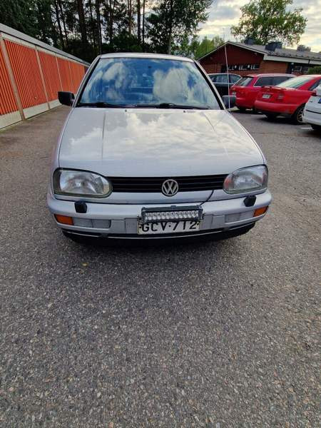 Volkswagen Golf Joensuu - valokuva 3