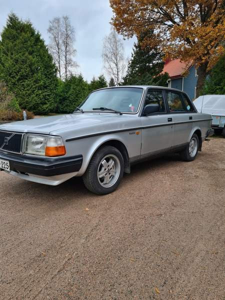 Volvo 240 Nurmijärvi - valokuva 1