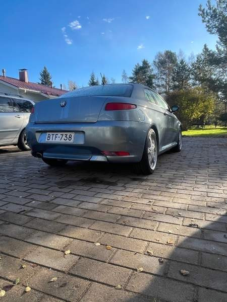 Alfa Romeo GT Oulu - valokuva 4