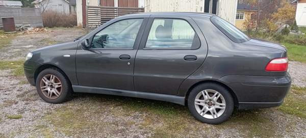 Fiat Albea Mänttä-Vilppula - valokuva 4
