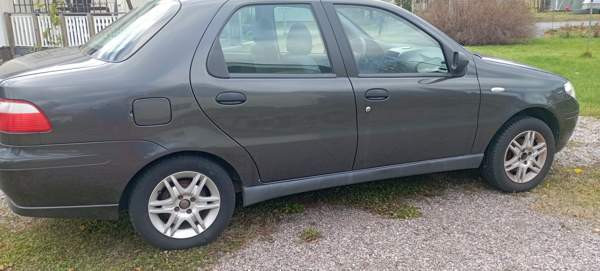 Fiat Albea Mänttä-Vilppula - valokuva 3