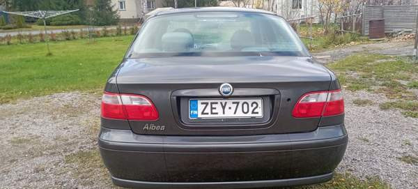 Fiat Albea Mänttä-Vilppula - valokuva 6