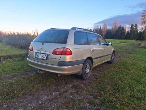 Toyota Avensis Vesanto - photo 4