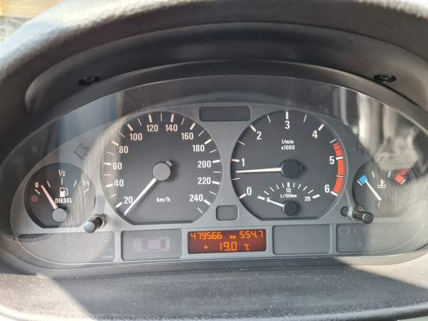 BMW 330 Kiihtelysvaara - valokuva 7