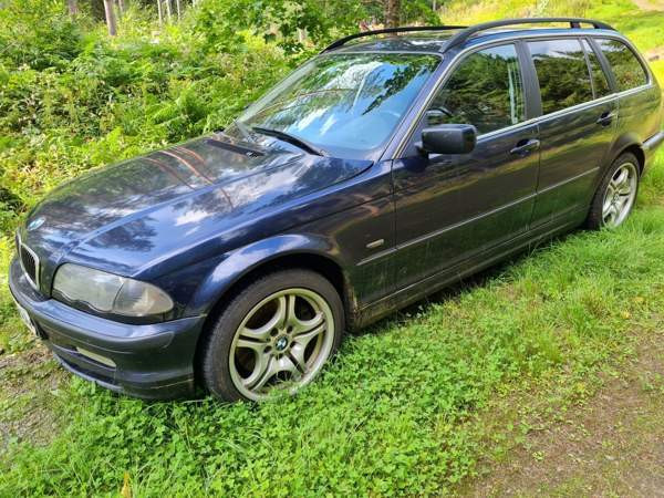 BMW 330 Kiihtelysvaara - valokuva 1