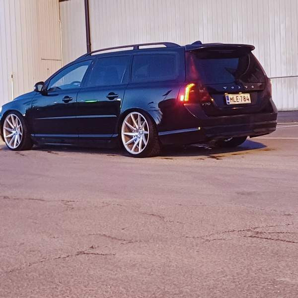 Volvo V70 Nivala - изображение 1