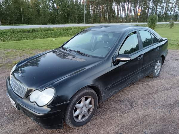 Mercedes-Benz C Raahe - valokuva 2