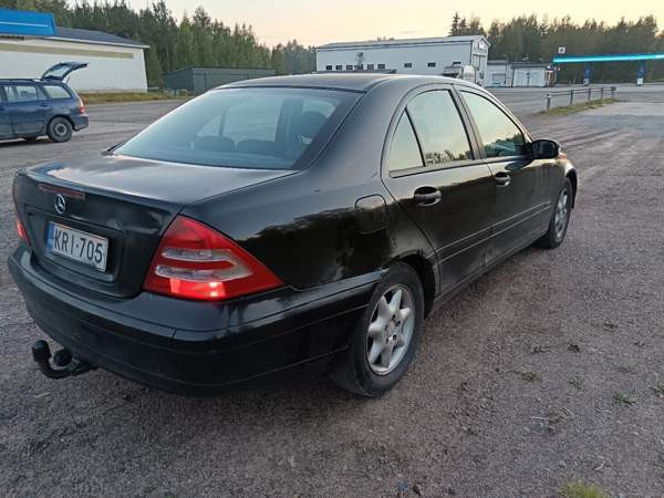Mercedes-Benz C Raahe - valokuva 4