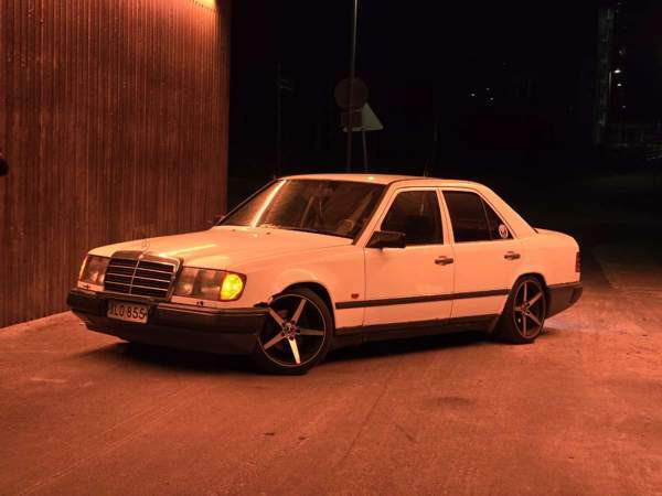 Mercedes-Benz 200 Куопио - изображение 1