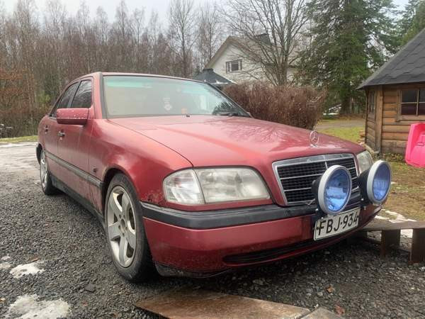 Mercedes-Benz C Mänttä-Vilppula - valokuva 5