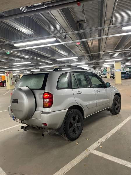 Toyota RAV4 Glebychevo - valokuva 4