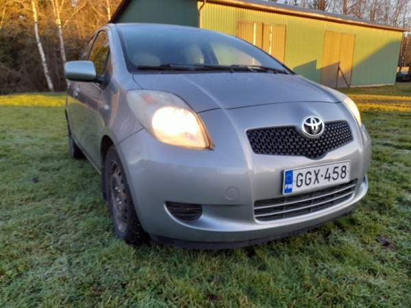 Toyota Yaris Kaustinen - изображение 1