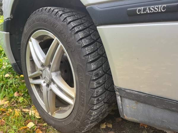 Mercedes-Benz 220 Kuopio - valokuva 8