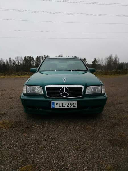 Mercedes-Benz C Tammela - valokuva 8