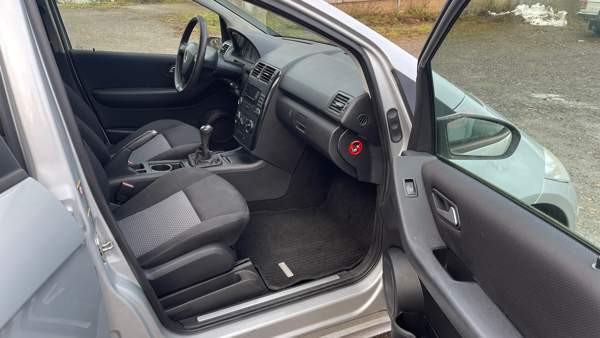 Mercedes-Benz A Macau - valokuva 7