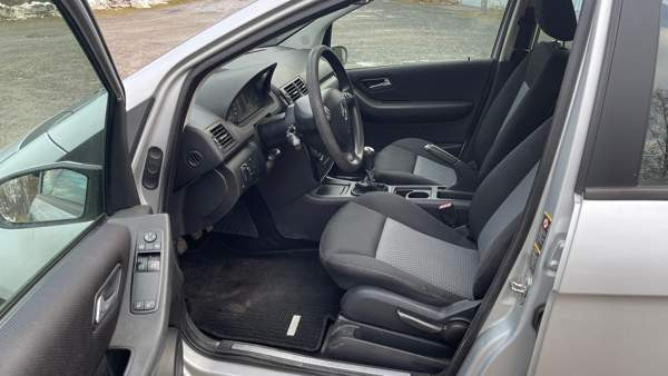 Mercedes-Benz A Macau - valokuva 5