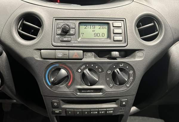 Toyota Yaris Raisio - valokuva 7