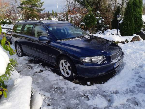 Volvo V70 Lempaeaelae - photo 1