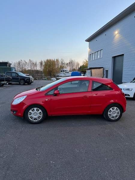 Opel Corsa Райсио - изображение 4