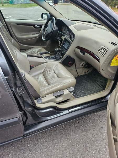 Volvo S60 Сейняйоки - изображение 4