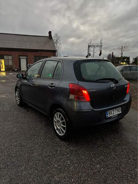 Toyota Yaris Raasepori - изображение 4