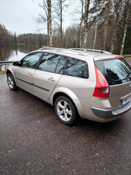 Renault Megane Lovisa - valokuva 3