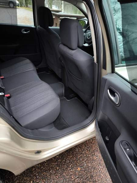 Renault Megane Lovisa - valokuva 8