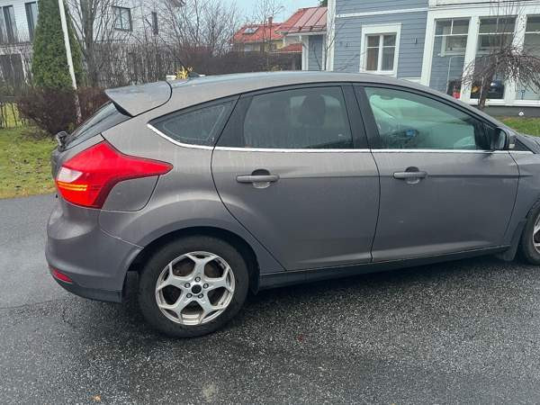 Ford Focus Kangasala - valokuva 4