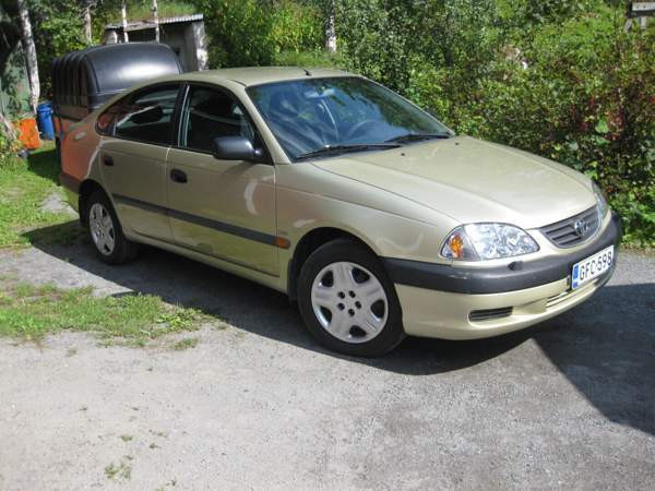 Toyota Avensis Валкеакоски - изображение 3