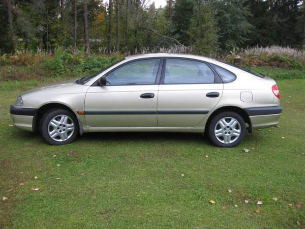 Toyota Avensis Валкеакоски - изображение 2