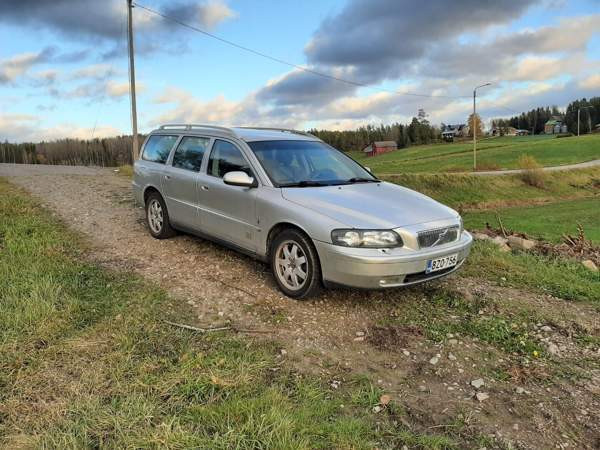 Volvo V70 Nurmijärvi - valokuva 1