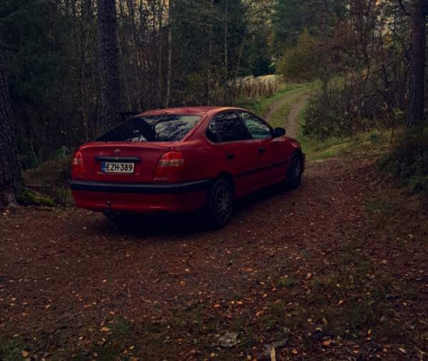 Toyota Avensis Elimäki - valokuva 1