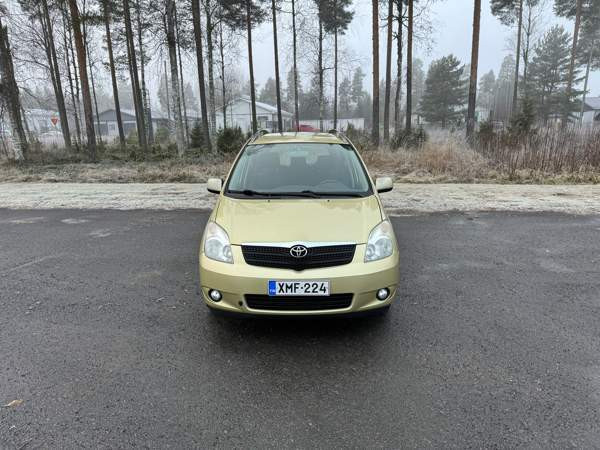 Toyota Corolla Verso Сейняйоки - изображение 2