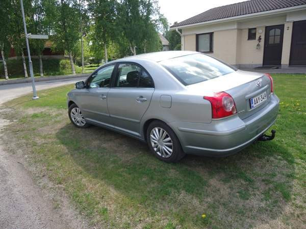 Toyota Avensis Запорожская область - изображение 4