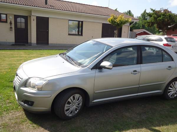 Toyota Avensis Запорожская область - изображение 1