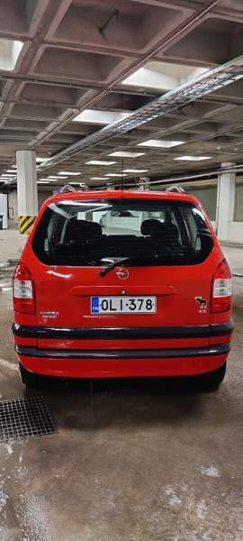 Opel Zafira Espoo - valokuva 3