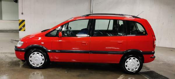 Opel Zafira Espoo - valokuva 4
