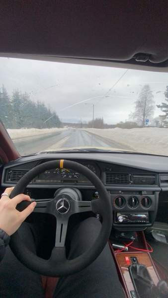 Mercedes-Benz 190 Tornio - photo 3