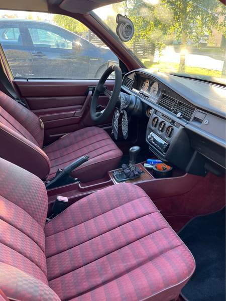 Mercedes-Benz 190 Tornio - photo 4