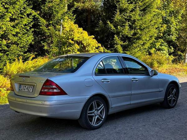 Mercedes-Benz 220 Апатиты - изображение 2