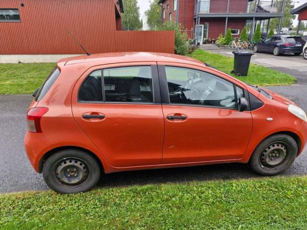 Toyota Yaris Оулу - изображение 3